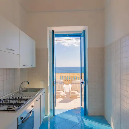 Marine Rivedelsalento, Casa Vista Mare A Castro *