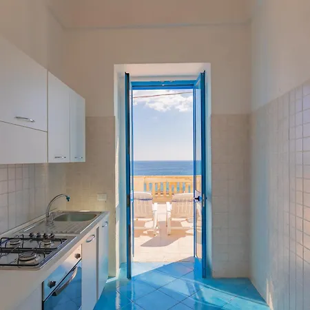 Marine Rivedelsalento, Casa Vista Mare A Castro *